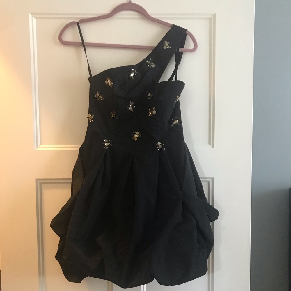 BCBG Maxazria Black Dress. *NEVER WORN